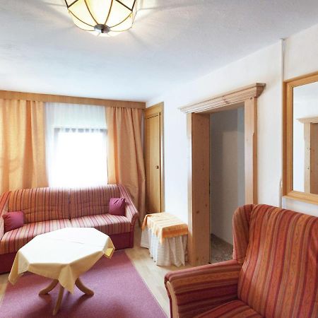 Guesthouse In Vent With Balcony Buitenkant foto