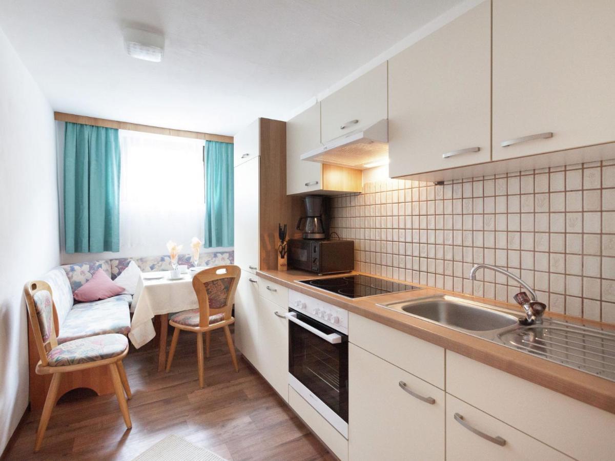 Guesthouse In Vent With Balcony Buitenkant foto