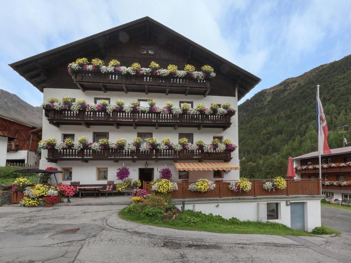 Guesthouse In Vent With Balcony Buitenkant foto