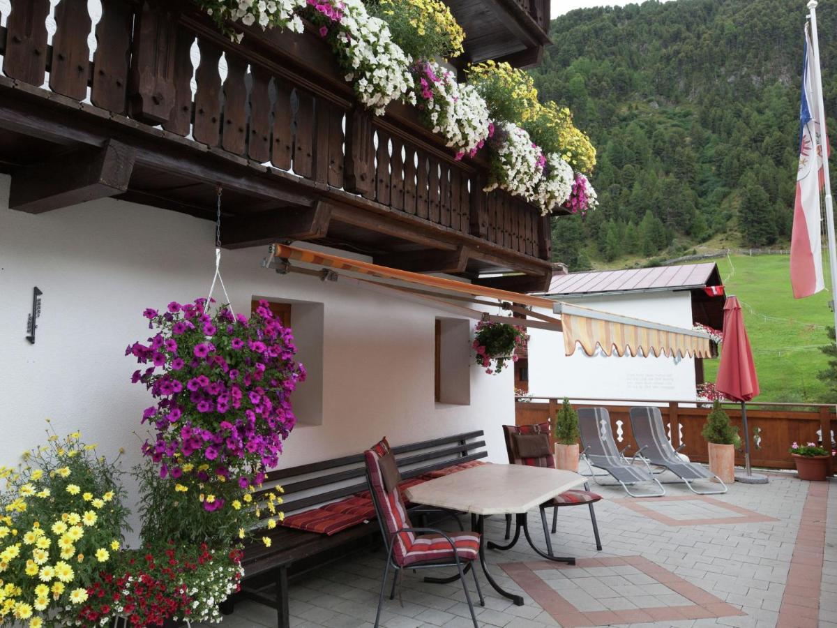Guesthouse In Vent With Balcony Buitenkant foto