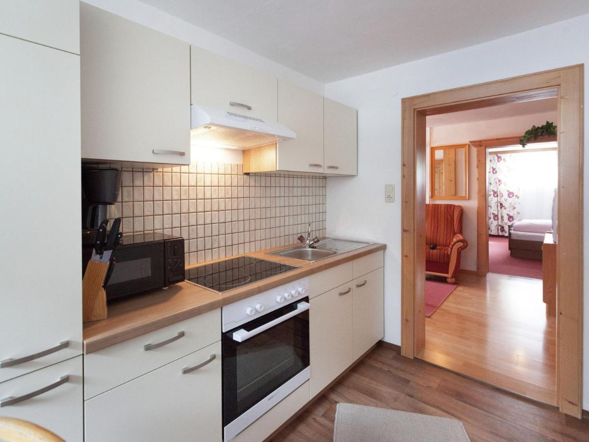 Guesthouse In Vent With Balcony Buitenkant foto