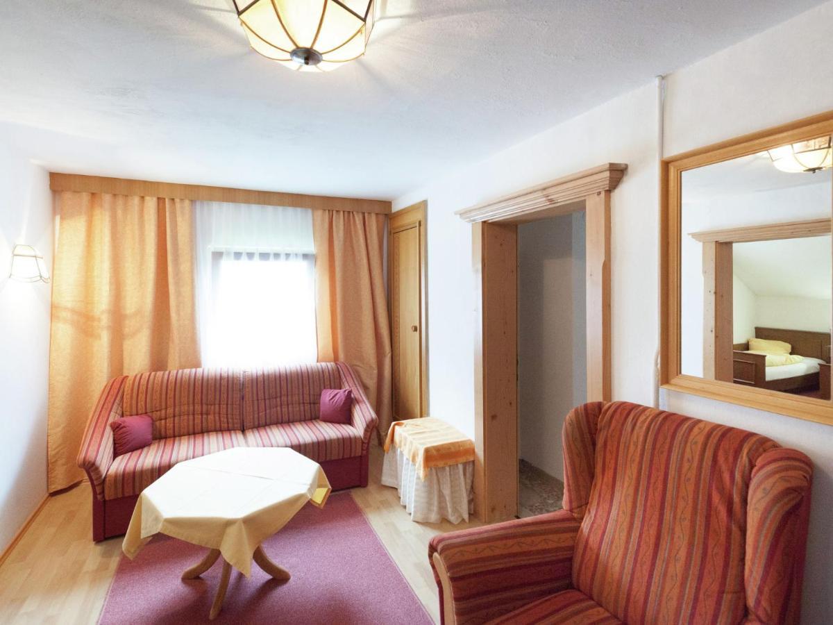 Guesthouse In Vent With Balcony Buitenkant foto
