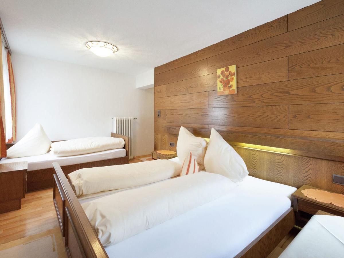 Guesthouse In Vent With Balcony Buitenkant foto